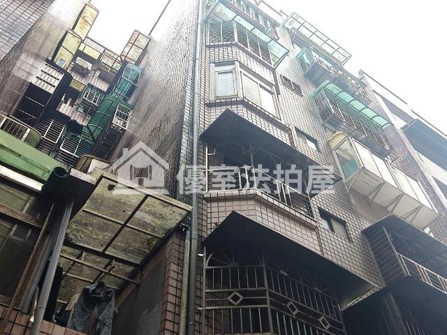 基隆暖暖法拍華廈-2