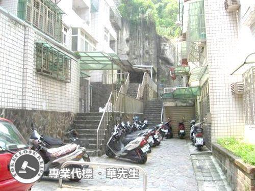 新北三峽華廈法拍-3