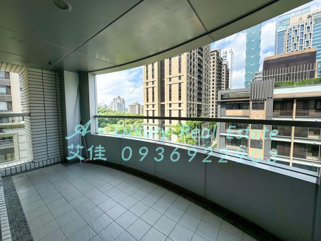 信義亞緻
