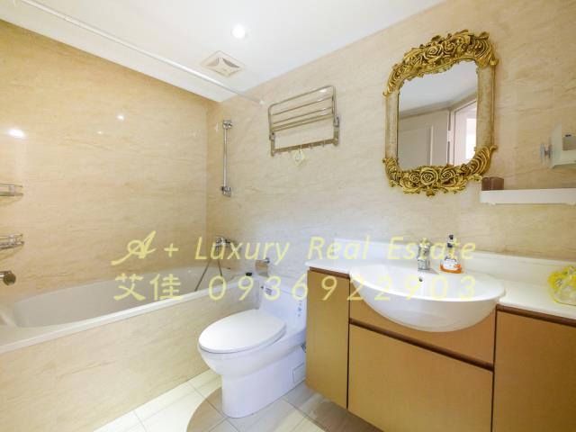 仁愛皇家大樓