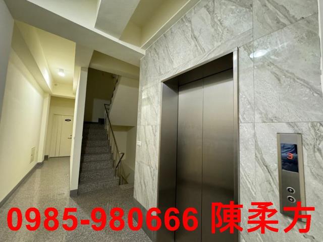 嘉義西區店面-11
