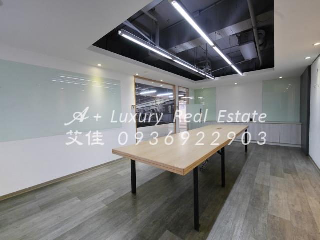 近捷運松山文創大巨蛋