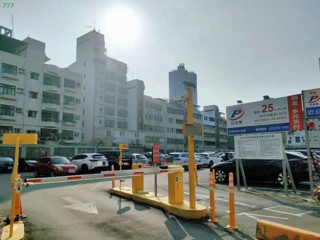 高雄新興區透天-5