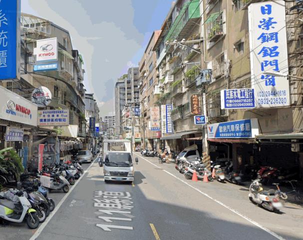 新北中和法拍透天-8