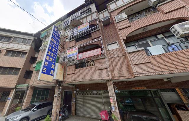 東區拍賣透天-4