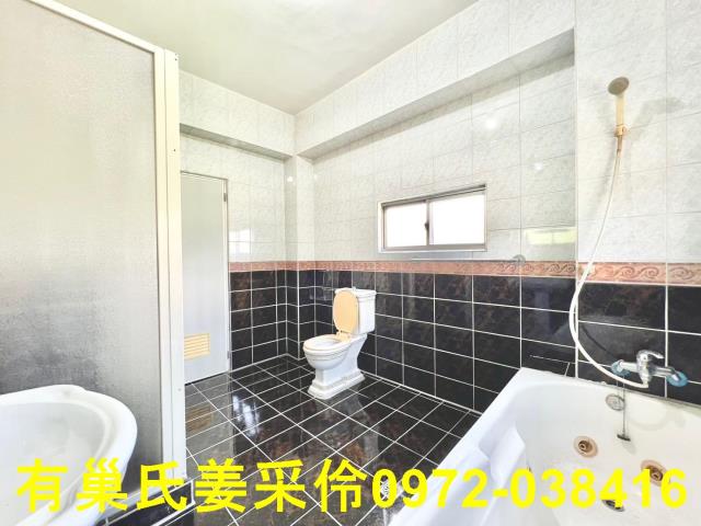 東區透天-12