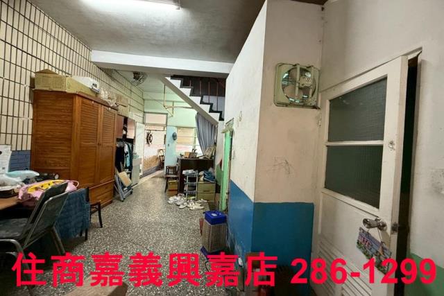 嘉義東區店面-8