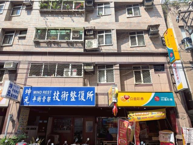 新北蘆洲華廈法拍-1