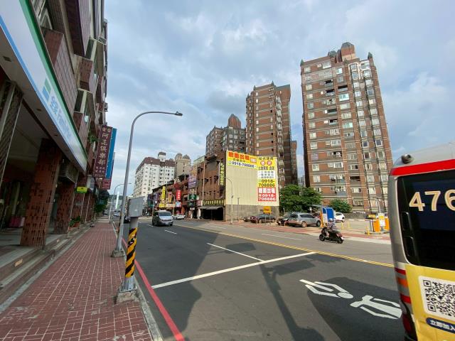 桃園區法拍大樓-5