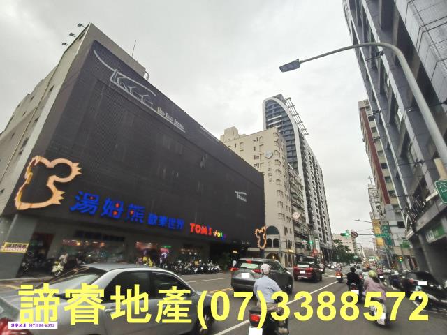 高雄前金透天-4