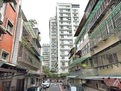 新莊法拍大樓-8