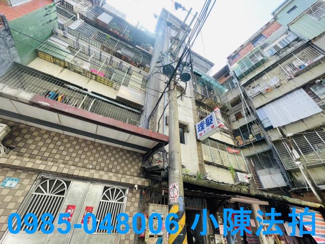 新北新莊拍賣公寓-4