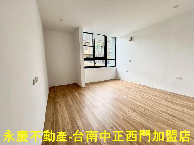 台南東區透天-3