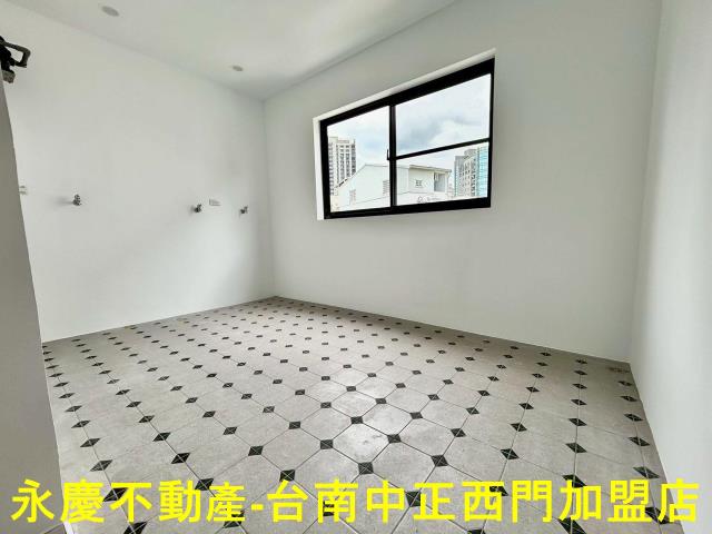 台南東區透天-7