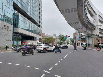 新北大樓法拍-4