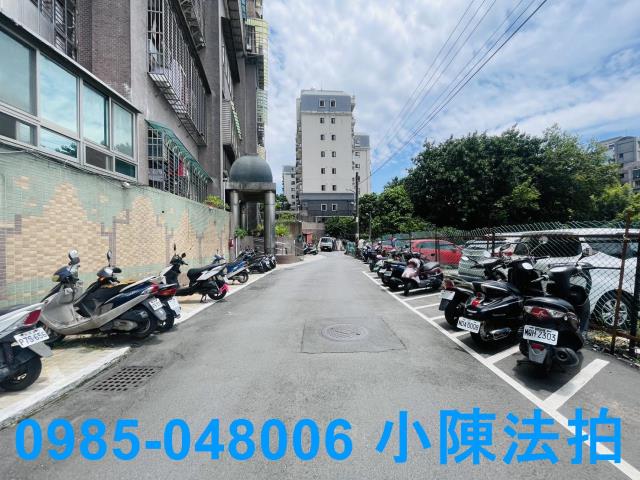 五股法拍大樓-7
