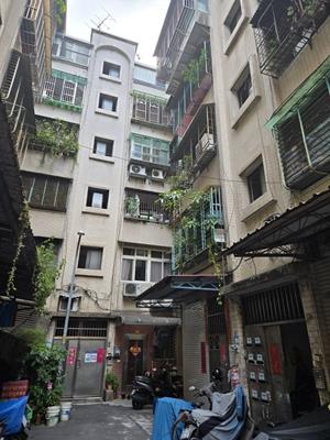 新北新莊公寓法拍-1