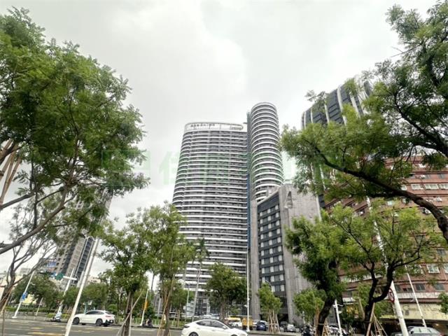 高雄新興區大樓-2