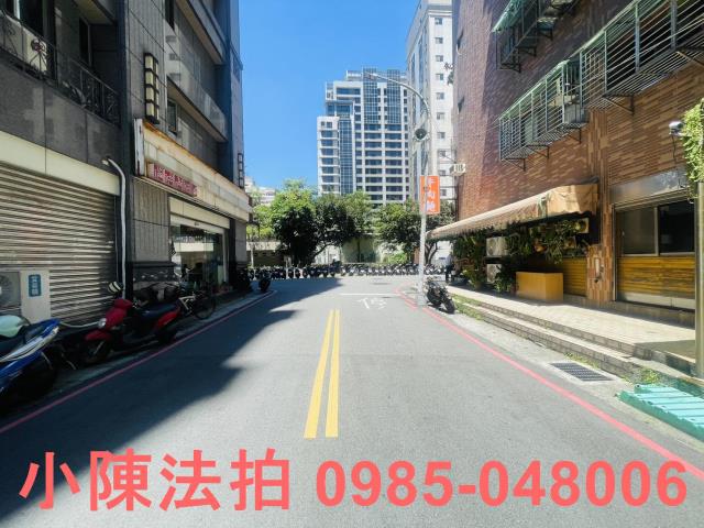 蘆洲華廈法拍-8