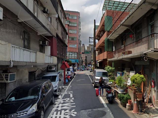 泰山法拍透天-2