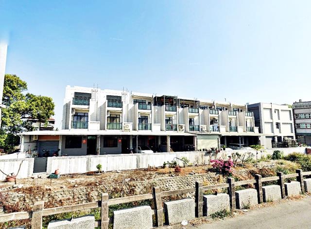 崙背忠孝北街透天別墅