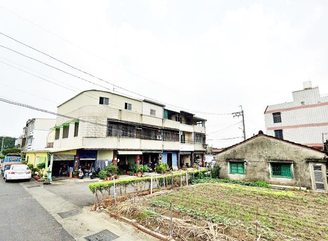 台南法拍透天-2