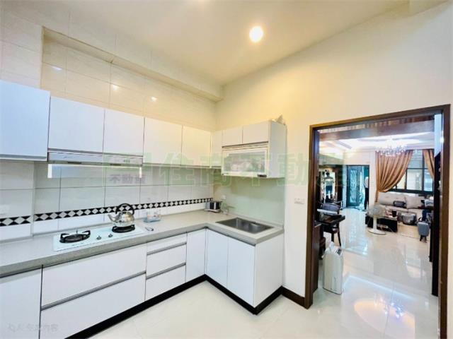 高雄鼓山透天-4