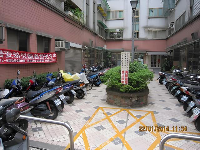 新北新店大樓法拍-2