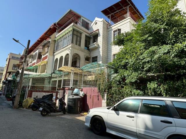 高雄楠梓法拍透天-8