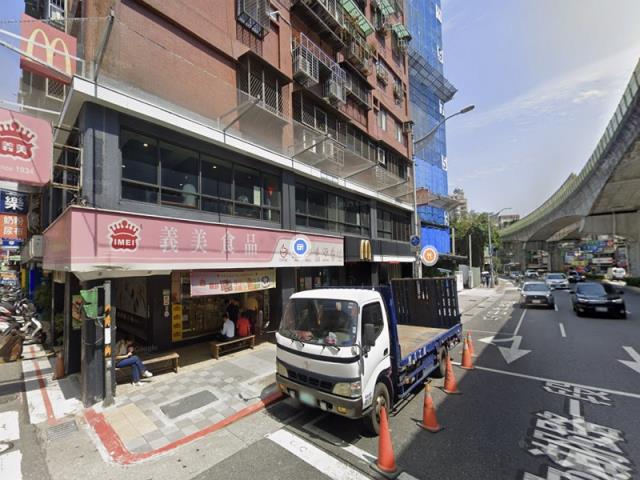 內湖大樓法拍-7