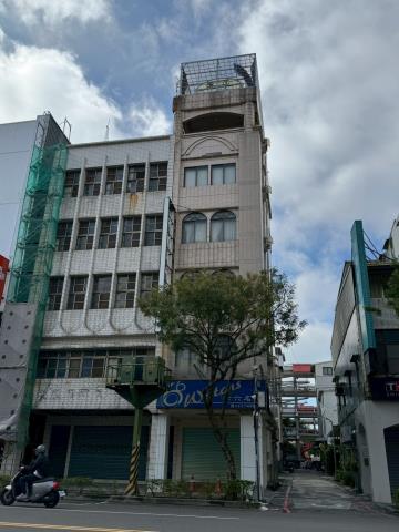 高雄鹽埕法拍透天-8