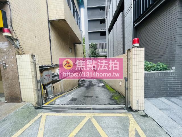 台北信義區法拍大樓-4