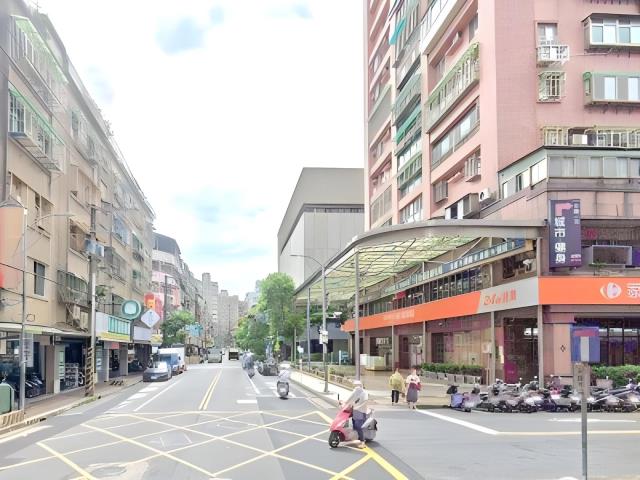 新北中和大樓法拍-4