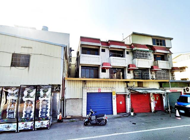 西螺鎮東南路車庫透天