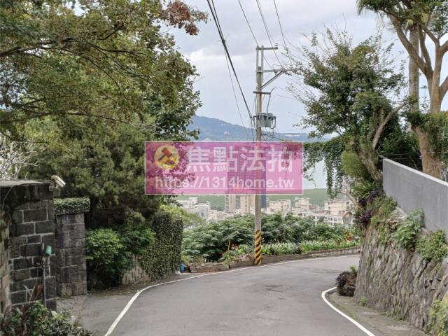 新北淡水法拍透天-3