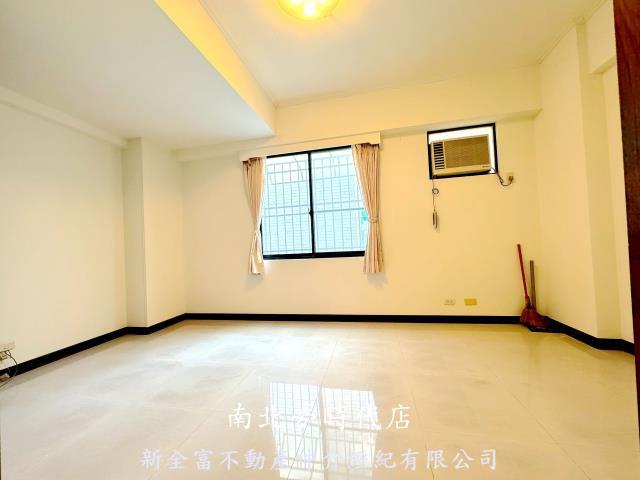 台南安平透天-8