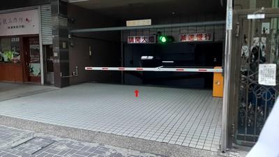 台中南屯大樓法拍-6