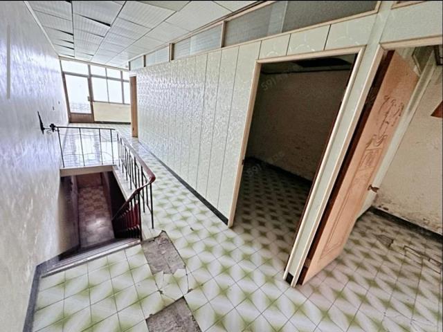 中壢龍岡圓環活巷透天