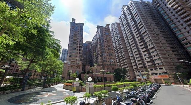 高雄拍賣大樓-8