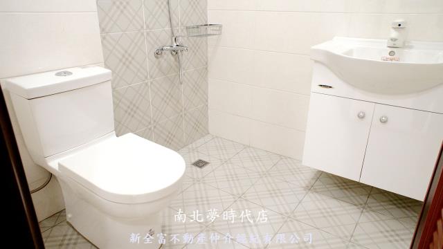 台南新營透天-11