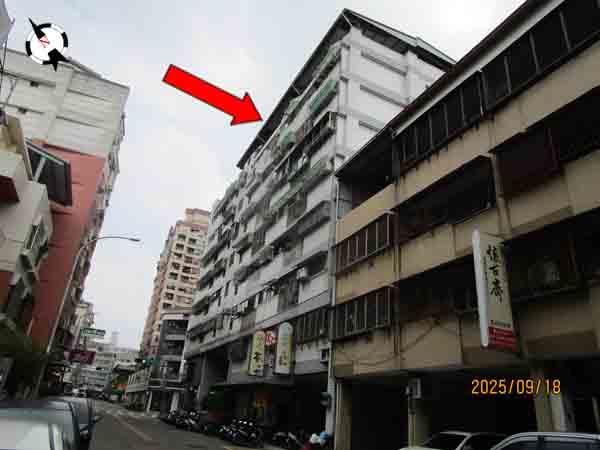 台中北屯華廈法拍-2