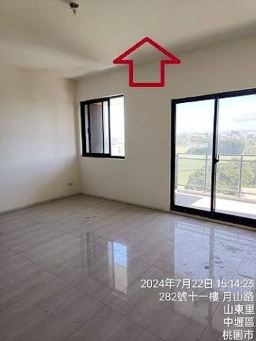 桃園中壢華廈法拍-1