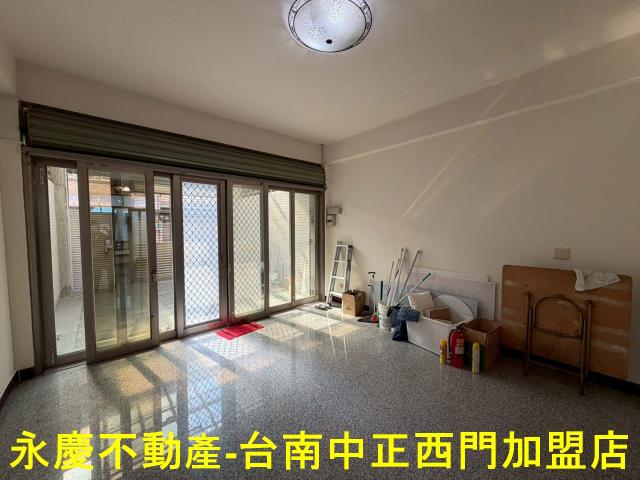 台南南區透天-11