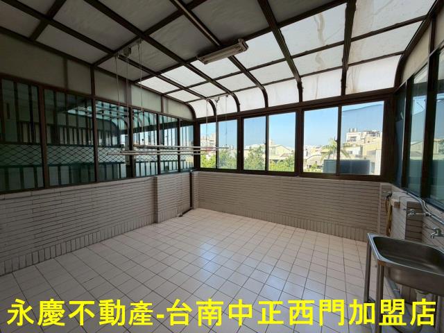 台南南區透天-12