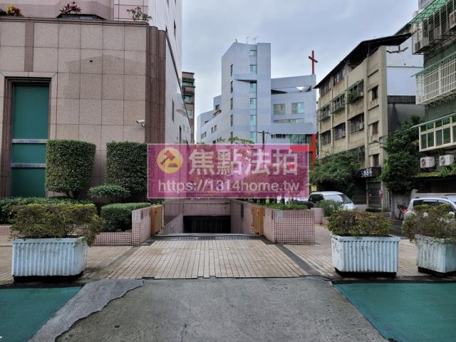 台北法拍大樓-6