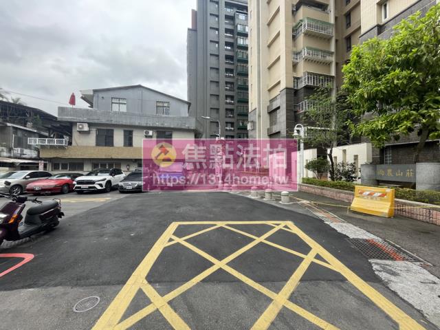 台北士林法拍大樓-9