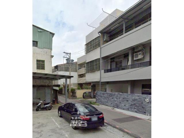 潭子法拍透天-5