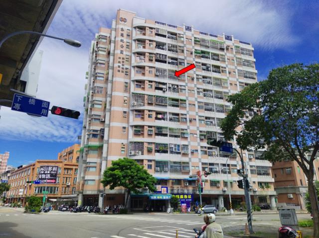 台中潭子法拍大樓-2