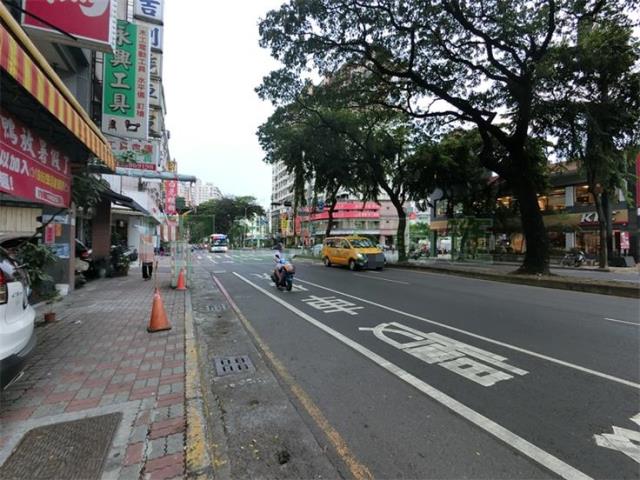 高雄三民區透天-1