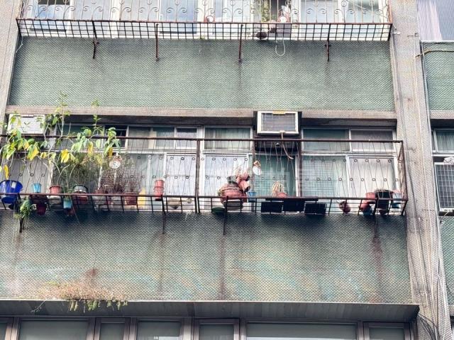 台北拍賣公寓-1